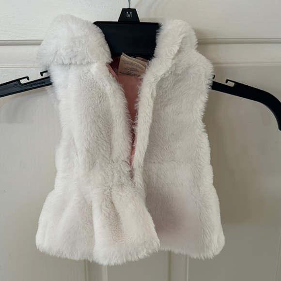 First Impressions - Baby Sleeveless Bear Jacket Hood with ears. Size 3-6 months. - Picture 2 of 6